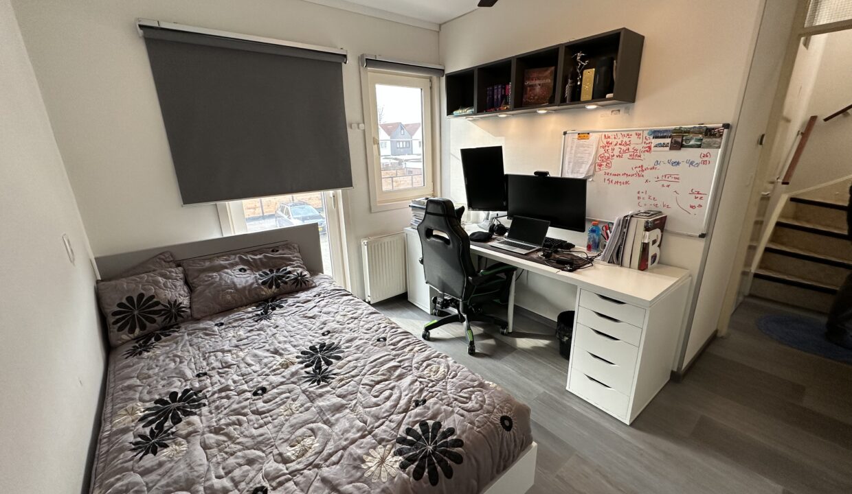 original-1682236069-15